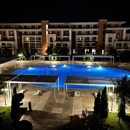 Private In Prestige Sands شقة